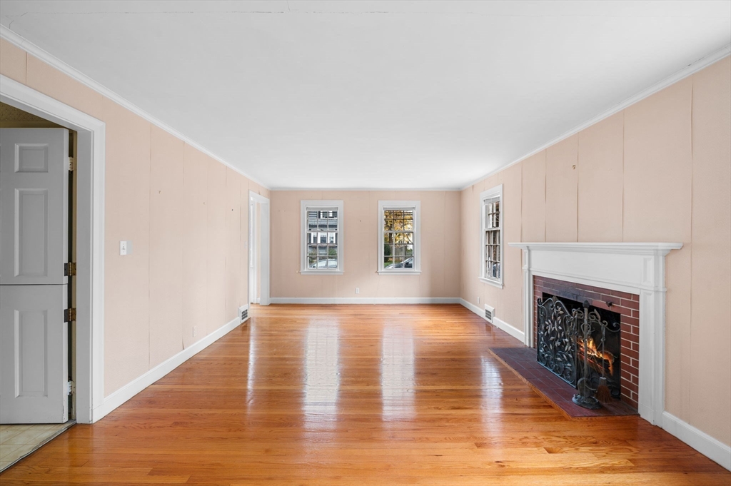 54 Elm St