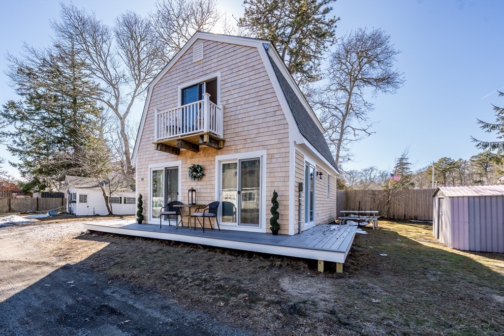 9 Bells Neck Rd # 10