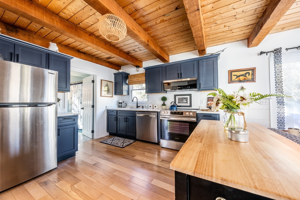 9 Bells Neck Rd # 10