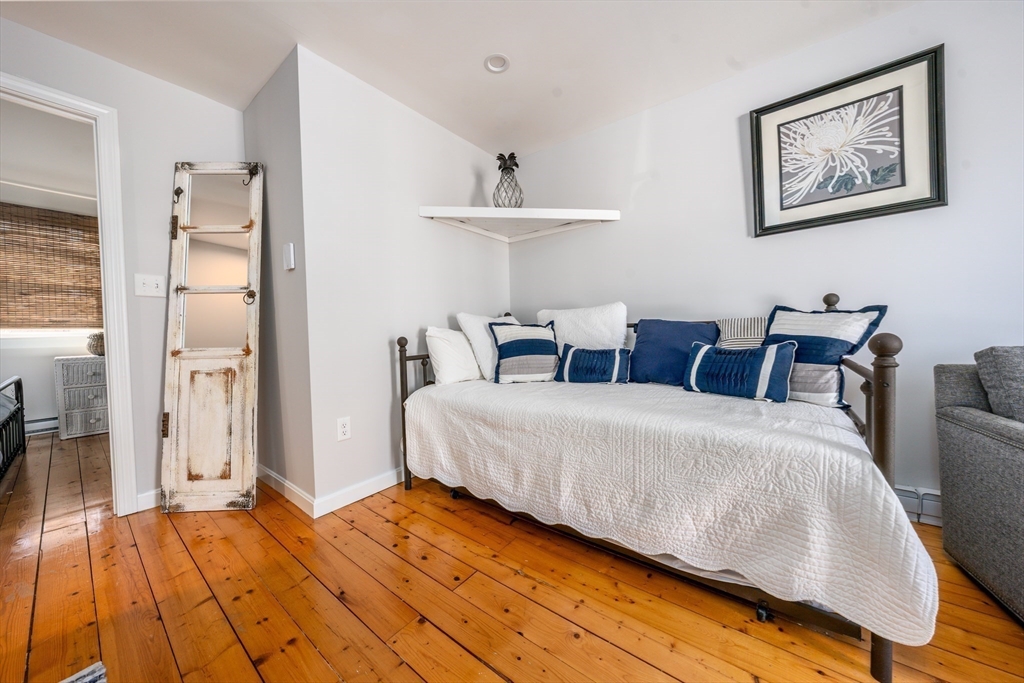 9 Bells Neck Rd # 10