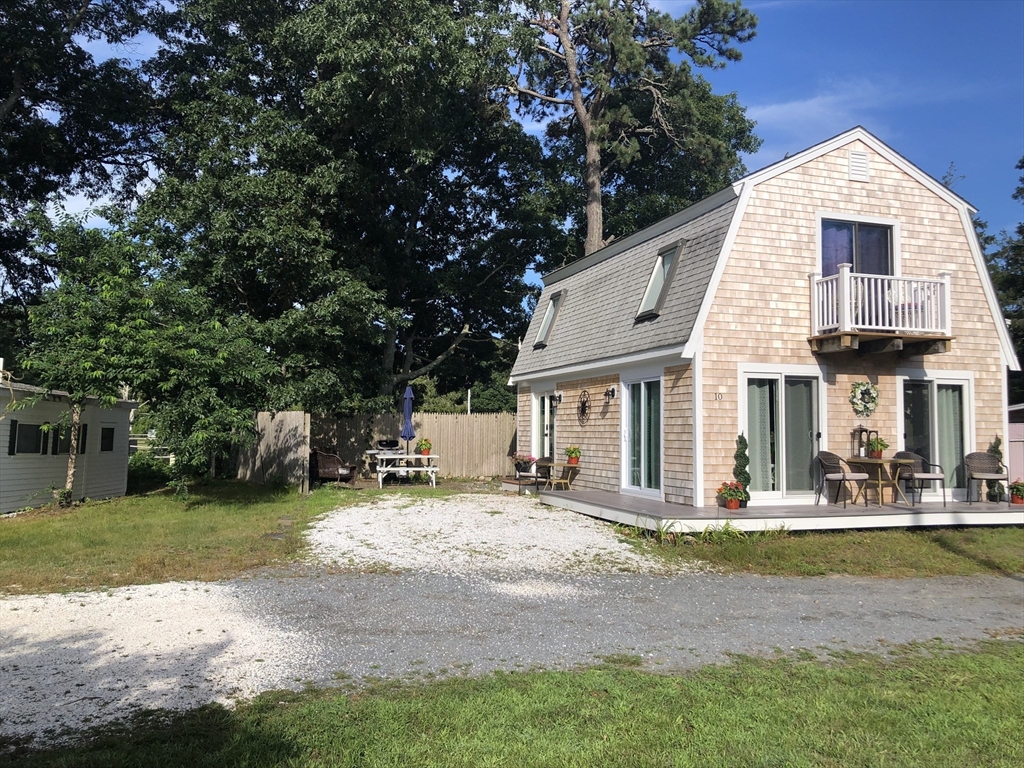 9 Bells Neck Rd # 10
