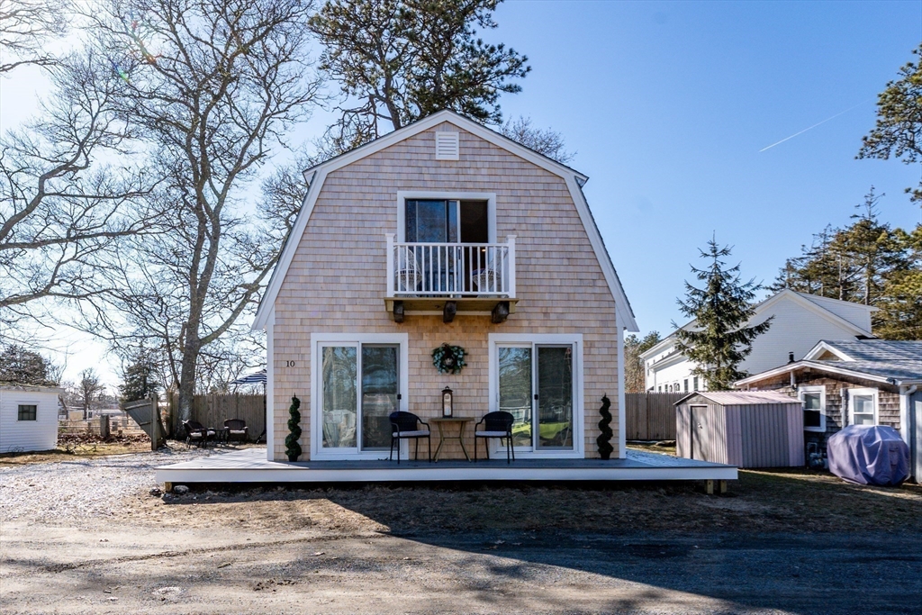 9 Bells Neck Rd # 10