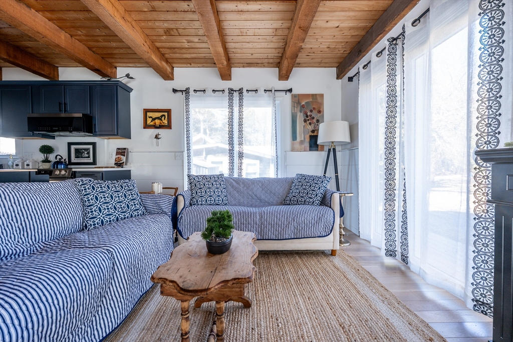 9 Bells Neck Rd # 10