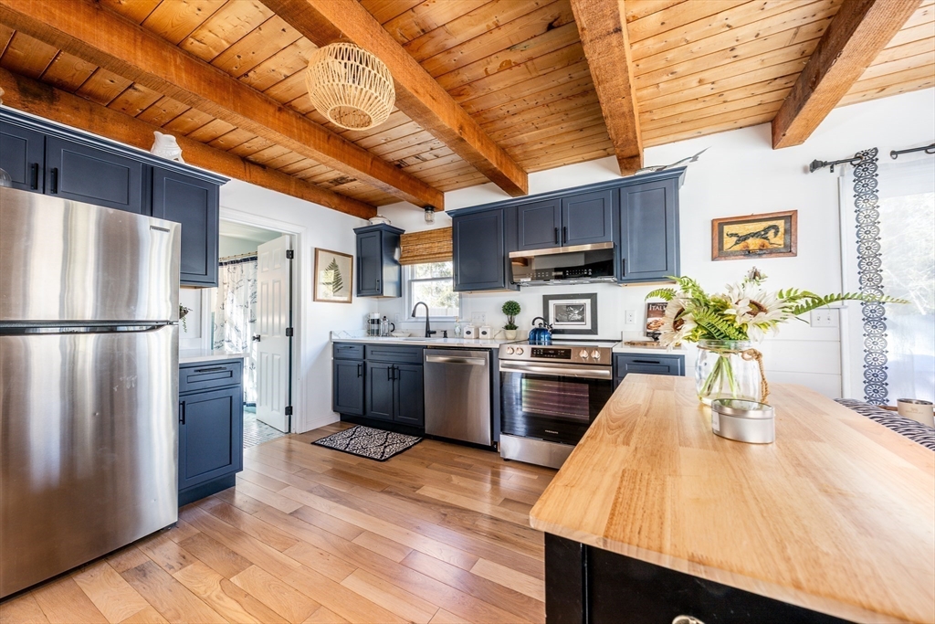 9 Bells Neck Rd # 10
