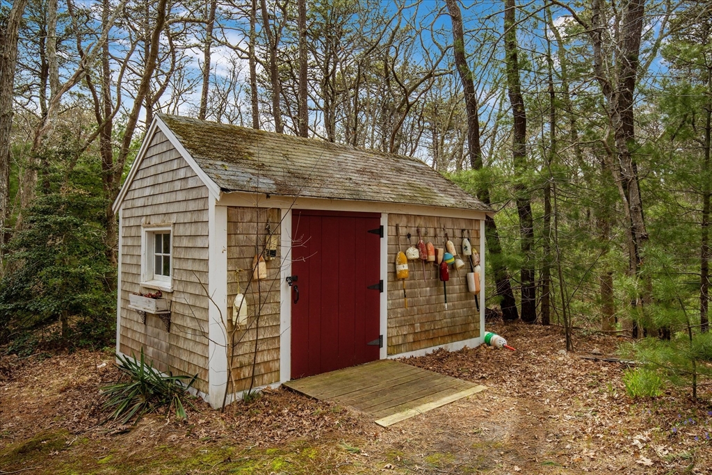 61 Old Phinneys Ln