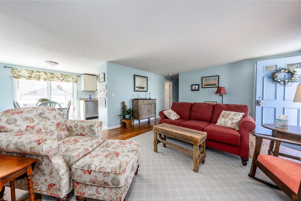 73 Swift Brook Rd