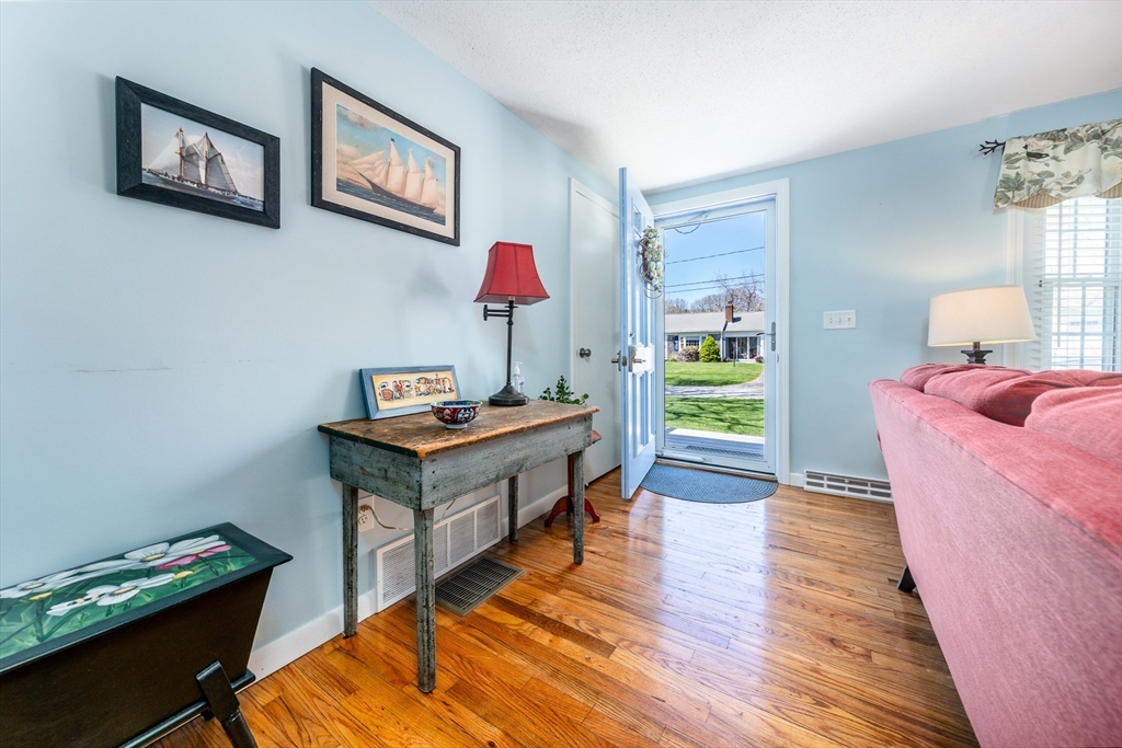 73 Swift Brook Rd