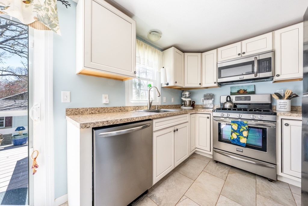 73 Swift Brook Rd