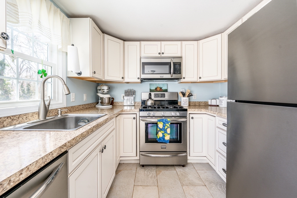 73 Swift Brook Rd