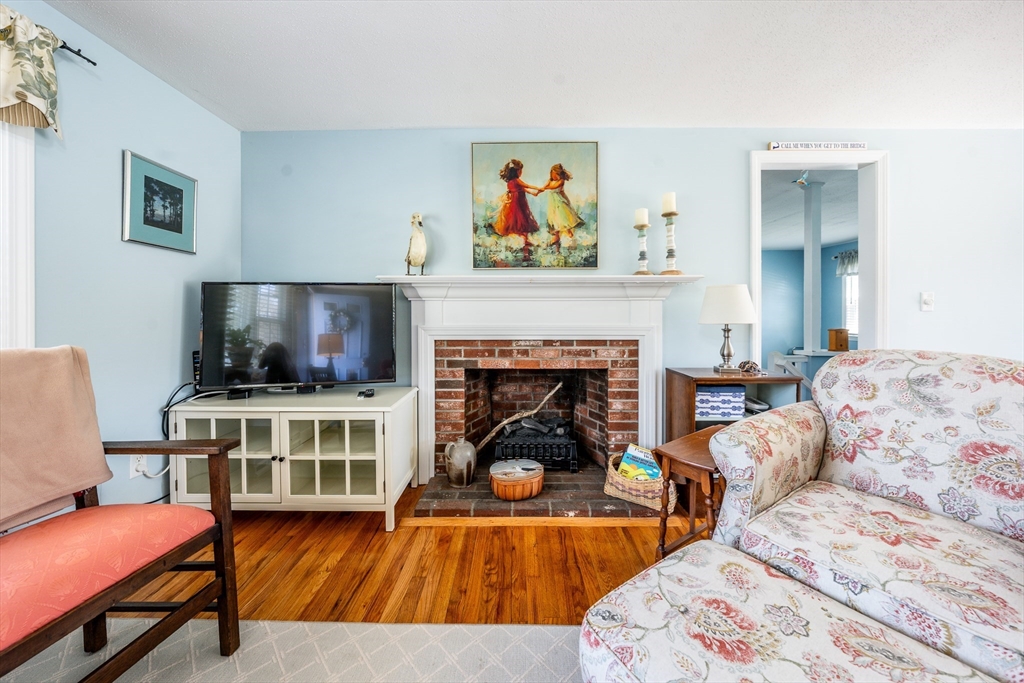 73 Swift Brook Rd