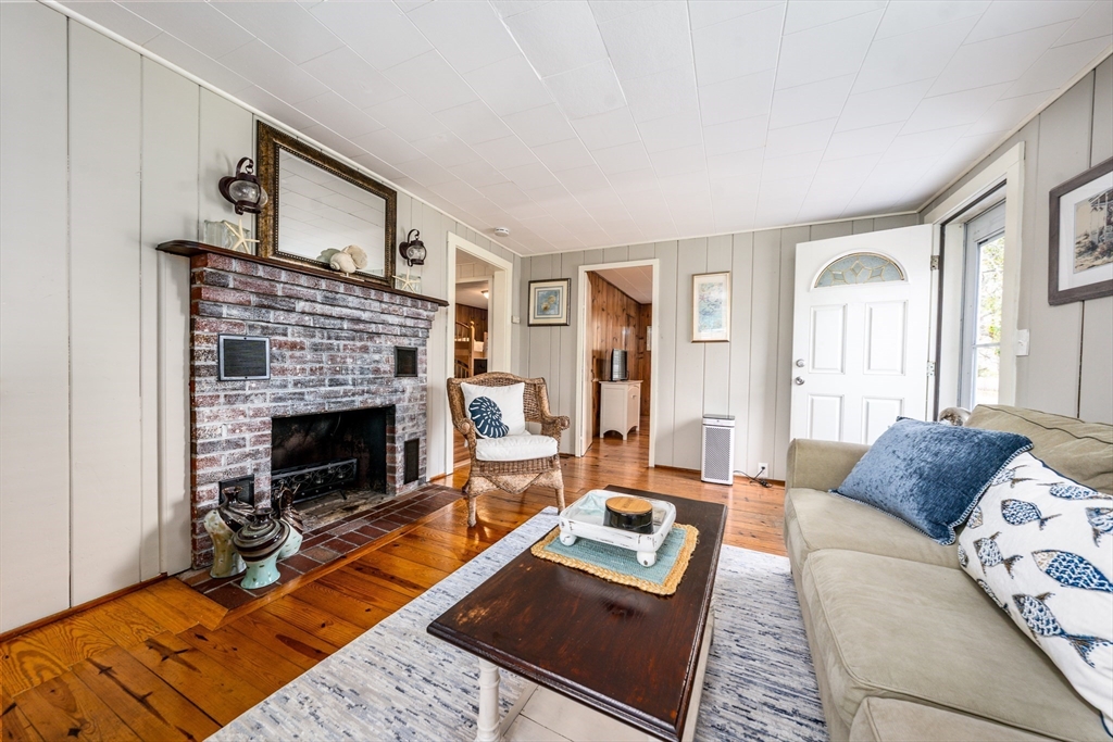 274 Shad Hole Rd