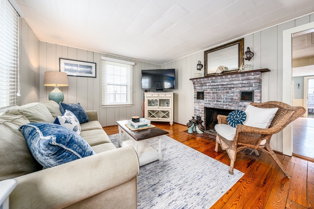 274 Shad Hole Rd