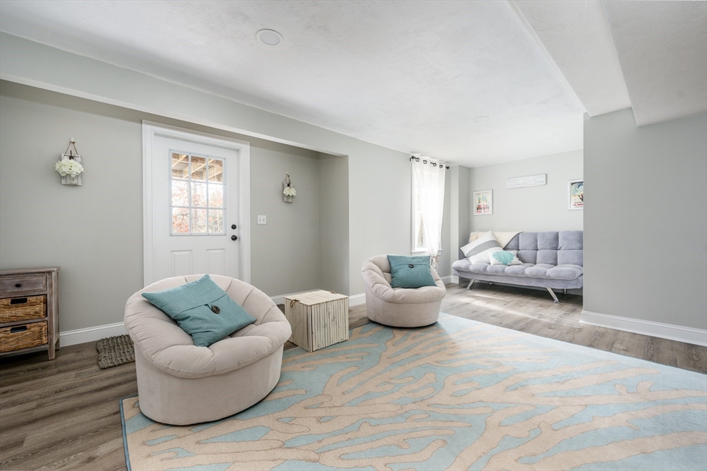 137 Falmouth Sandwich Rd