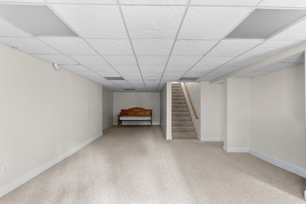 5 Summerwind Ln