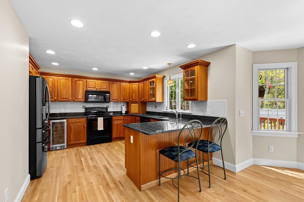 5 Summerwind Ln