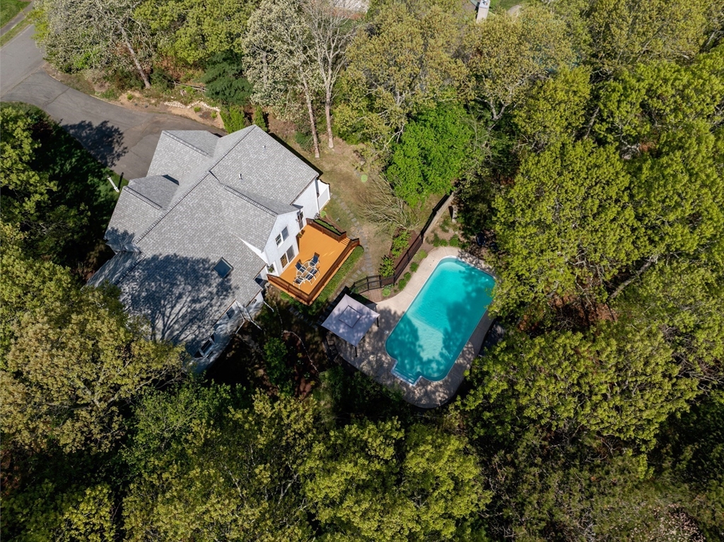 5 Summerwind Ln