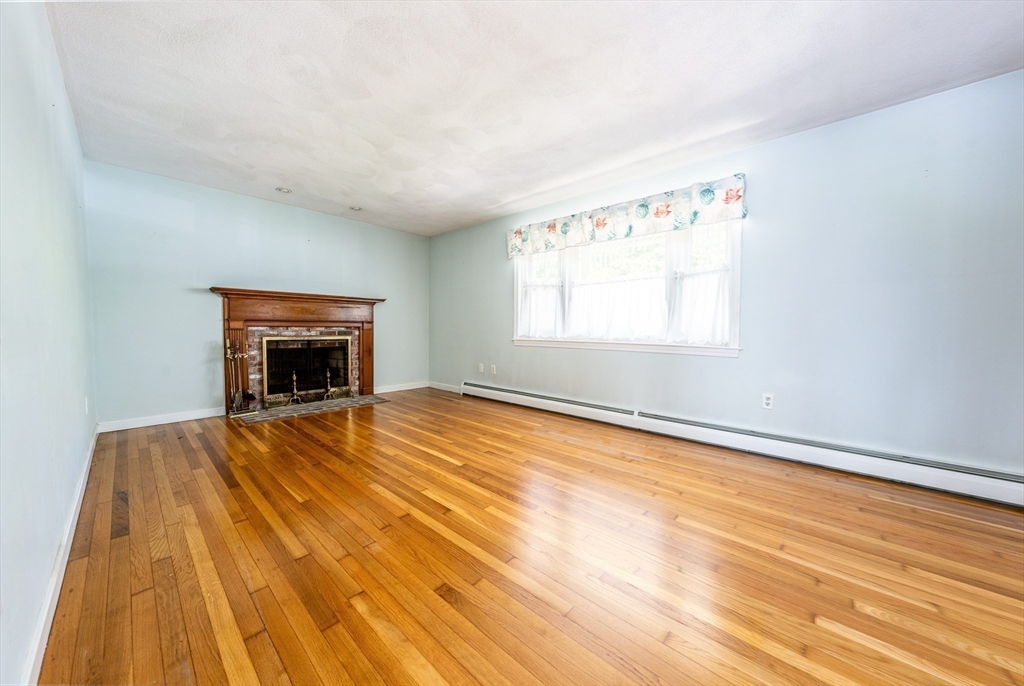 318 Airline Rd