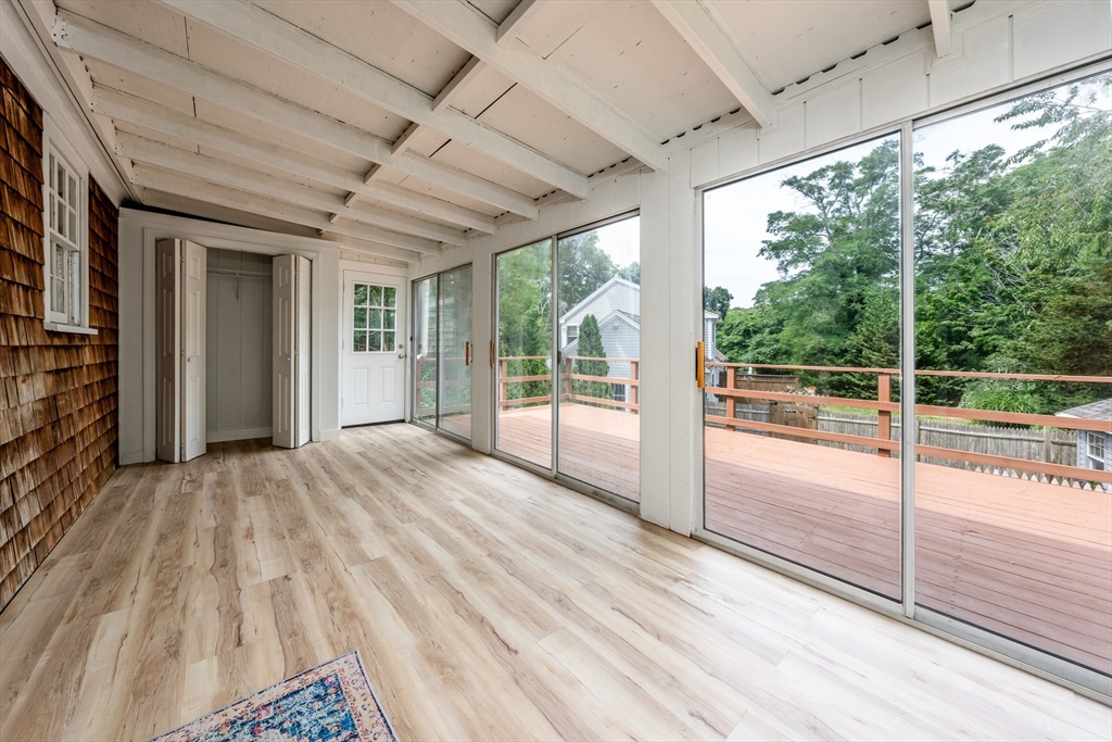 65 Elliott Rd