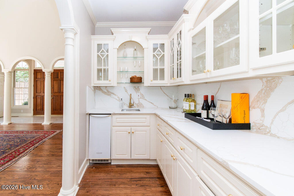 3951 Hammonds Ferry