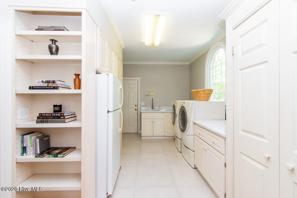 3951 Hammonds Ferry