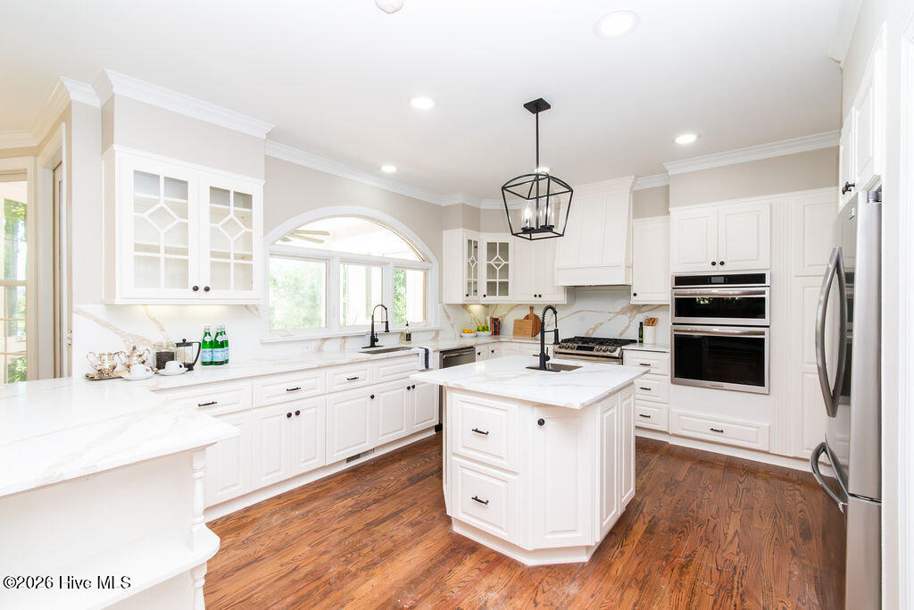 3951 Hammonds Ferry