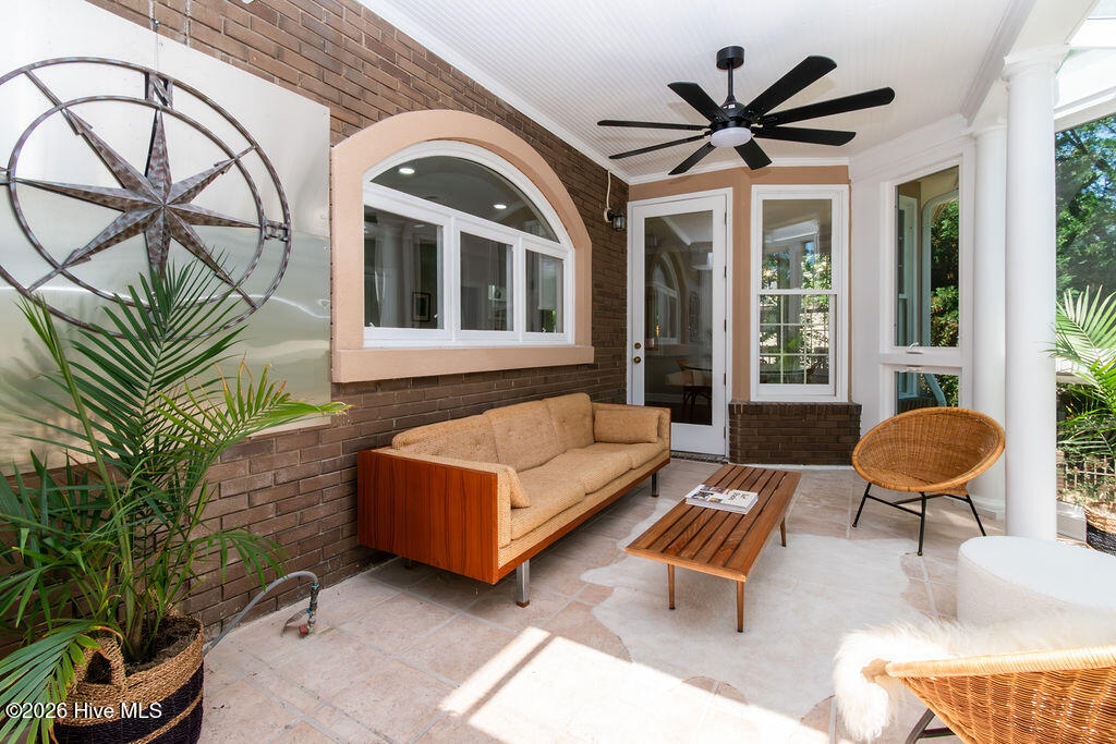 3951 Hammonds Ferry