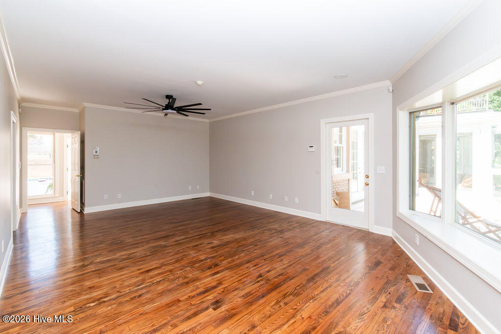 3951 Hammonds Ferry