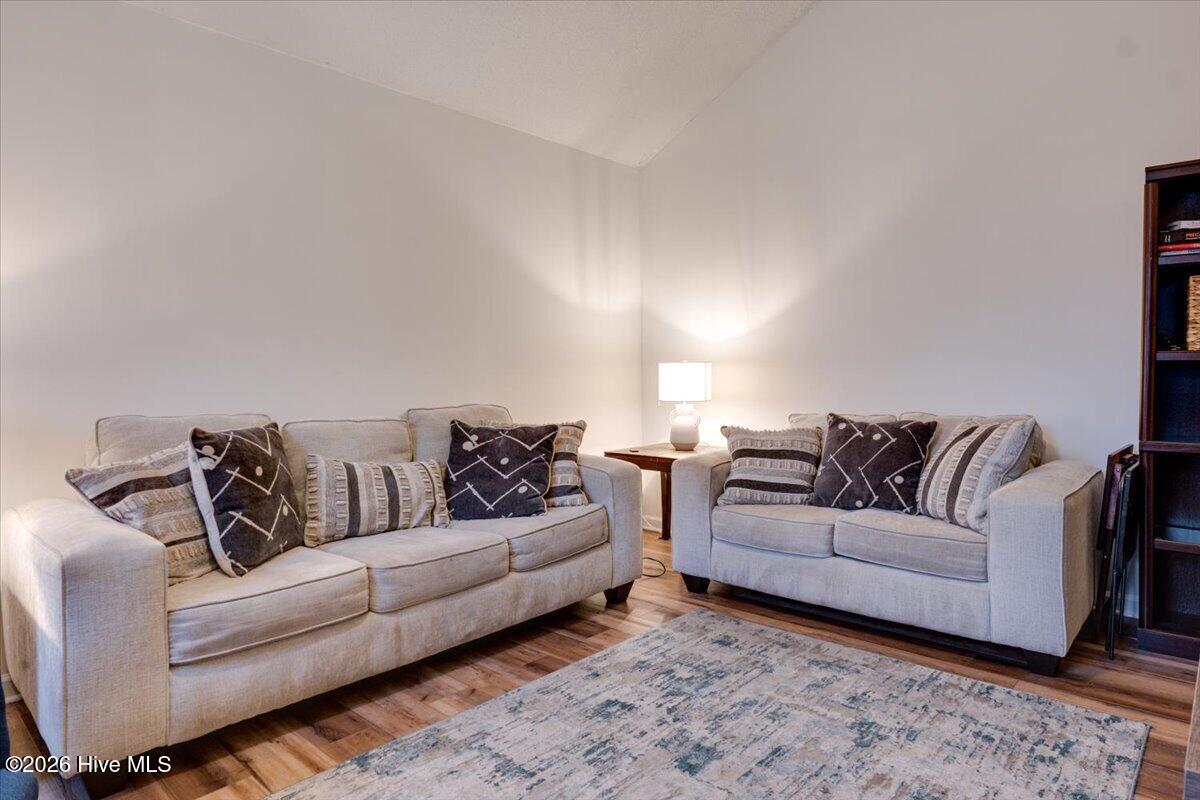 2103 Gatewood Drive