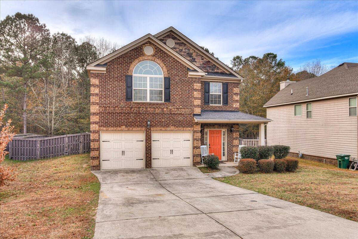 1169 Prides Crossing