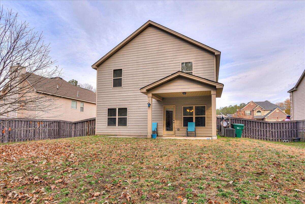1169 Prides Crossing
