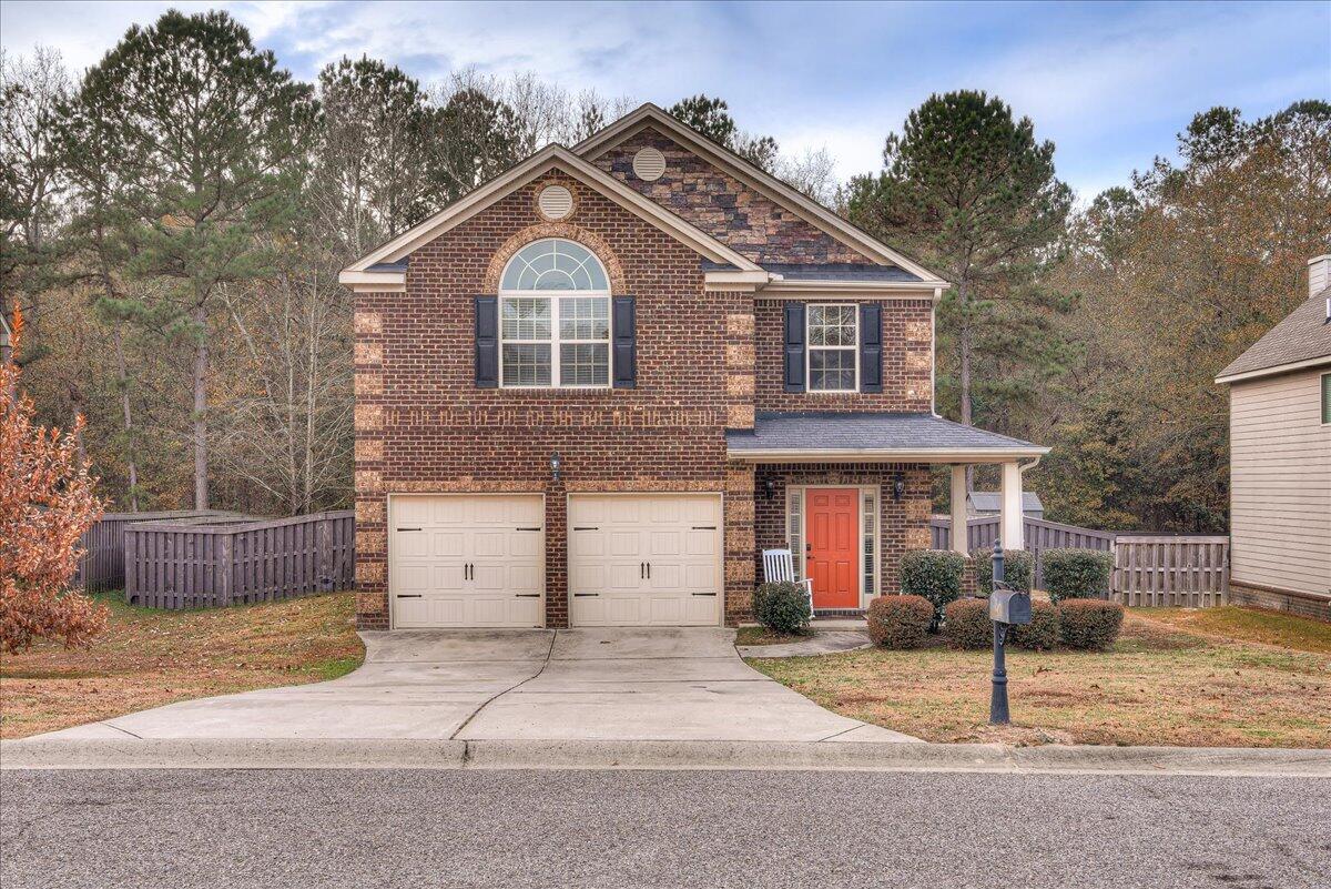 1169 Prides Crossing