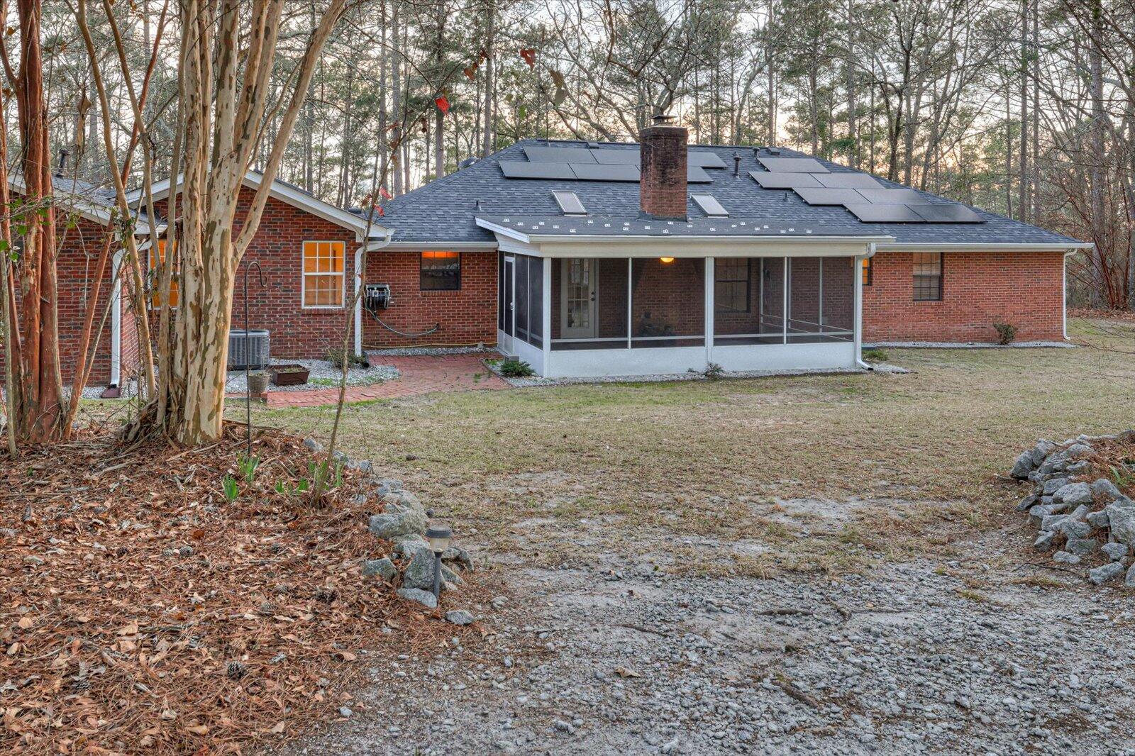 694 Kingston Road