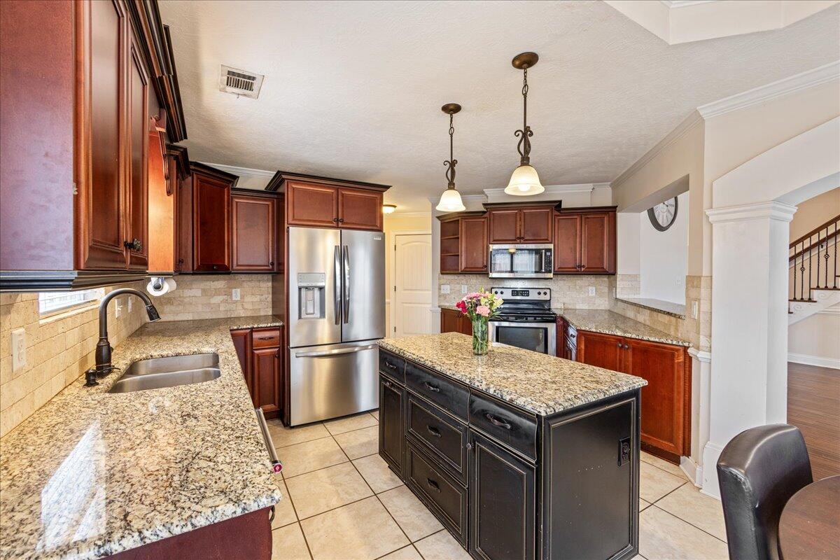 5170 Windmill Place Place