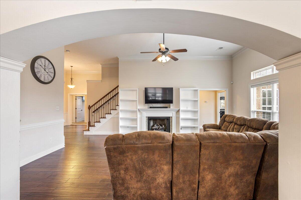 5170 Windmill Place Place