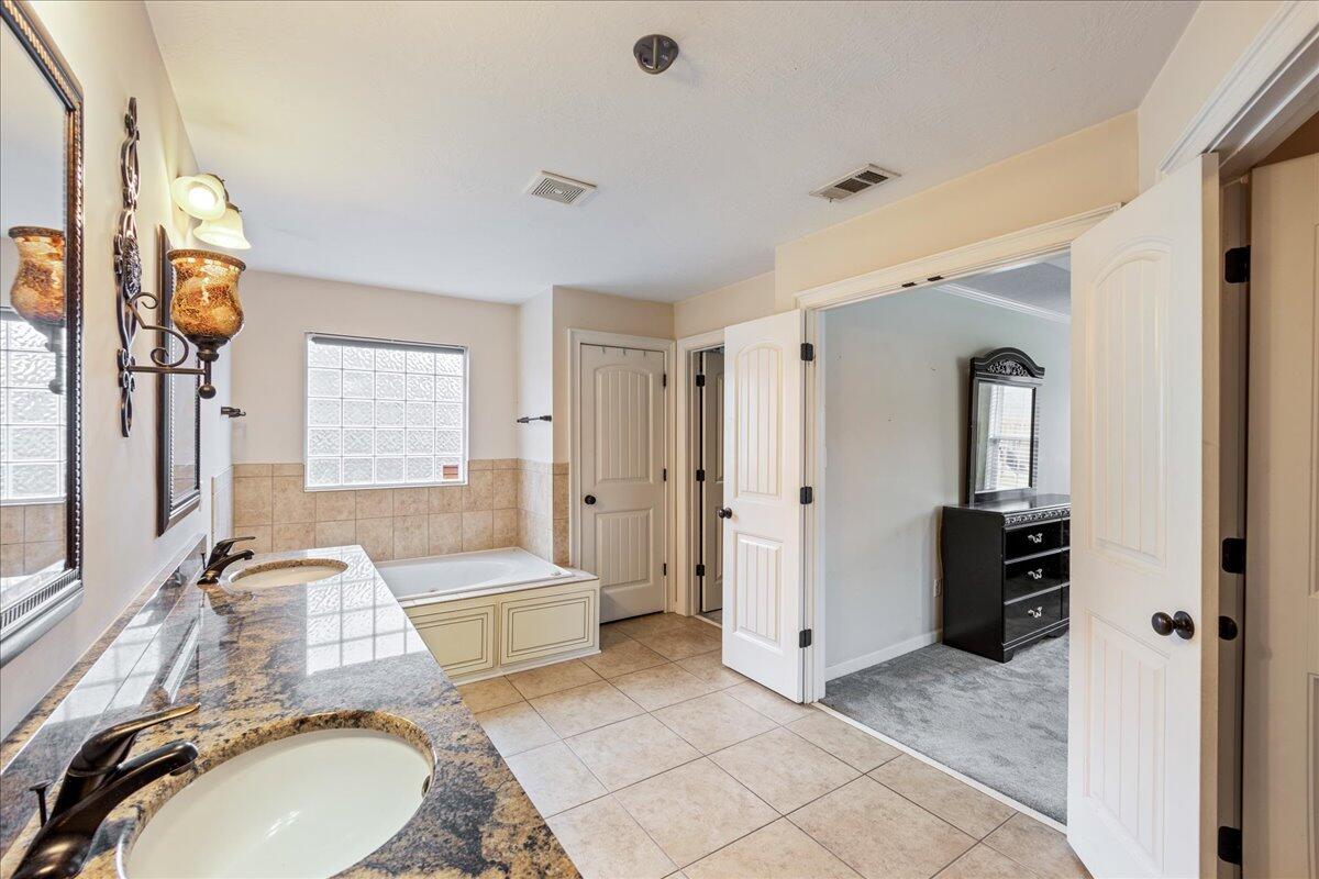 5170 Windmill Place Place