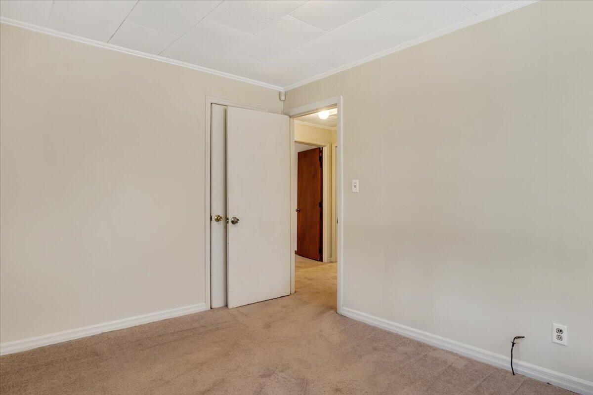 256 Williamsburg Street NE