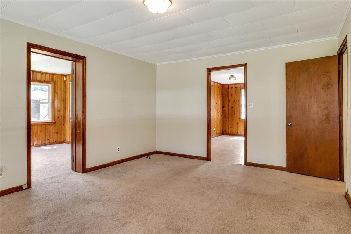 256 Williamsburg Street NE