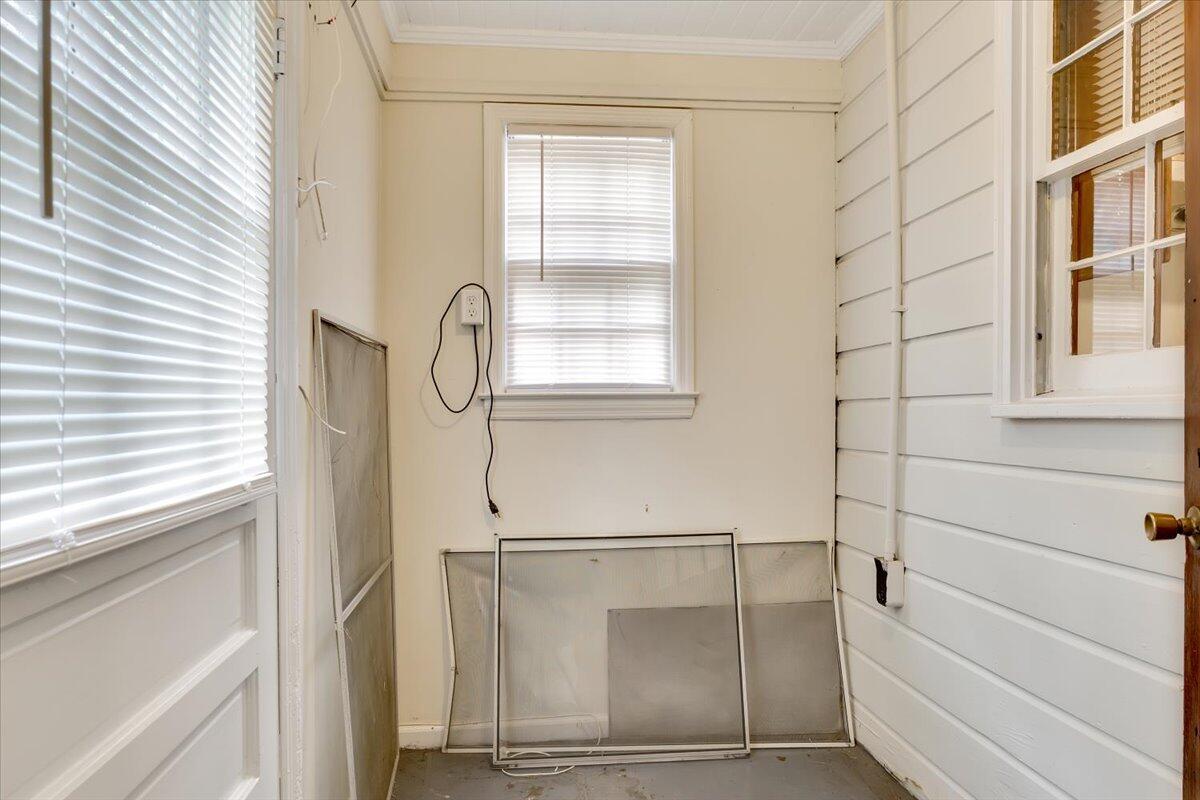 256 Williamsburg Street NE