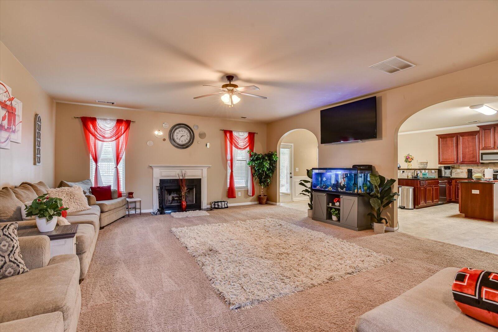 1252 Paramount Court