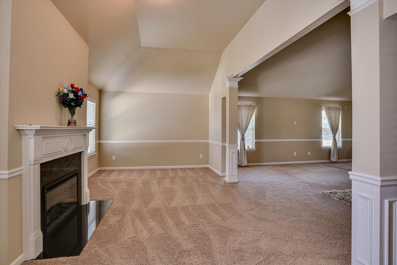 1252 Paramount Court
