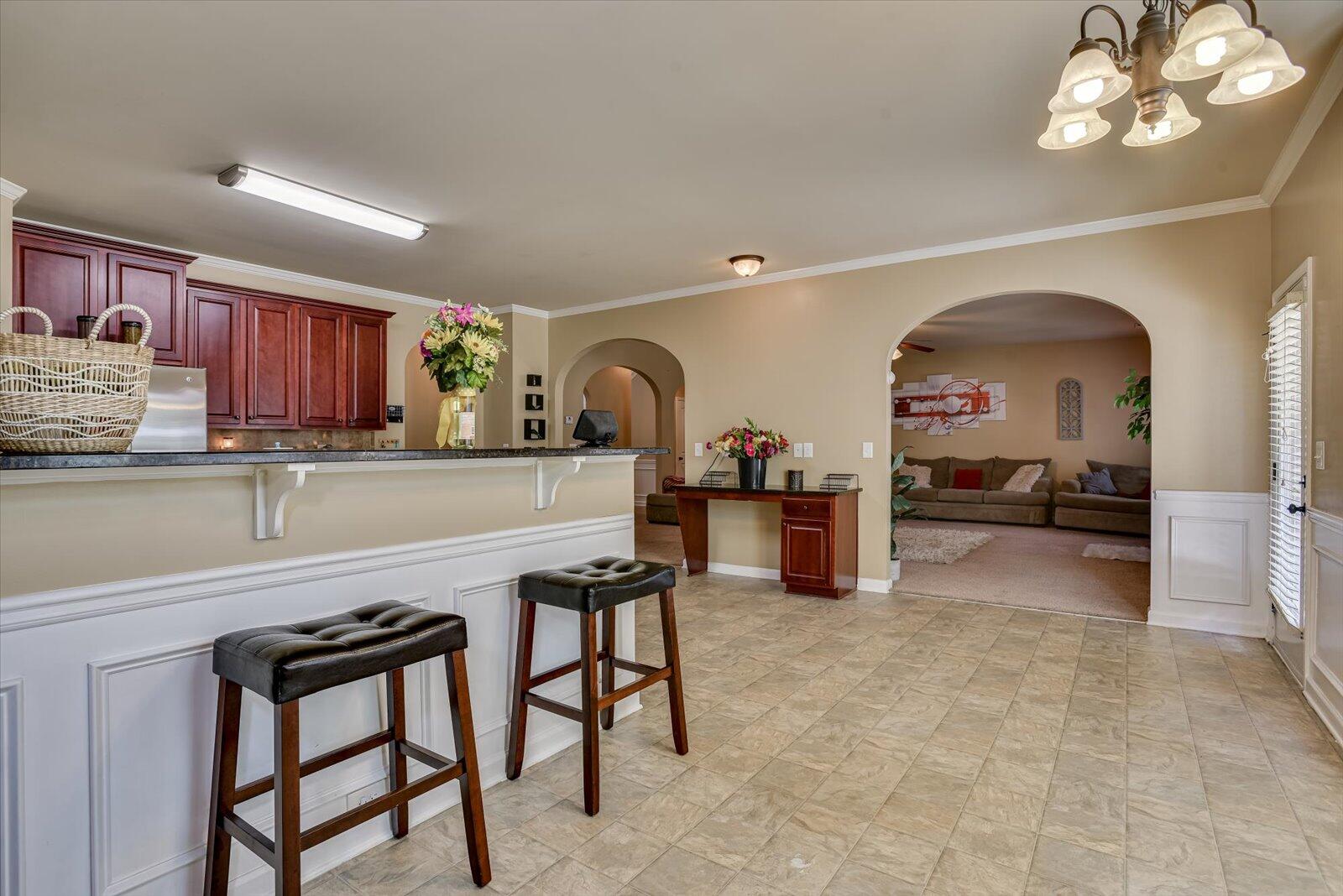 1252 Paramount Court