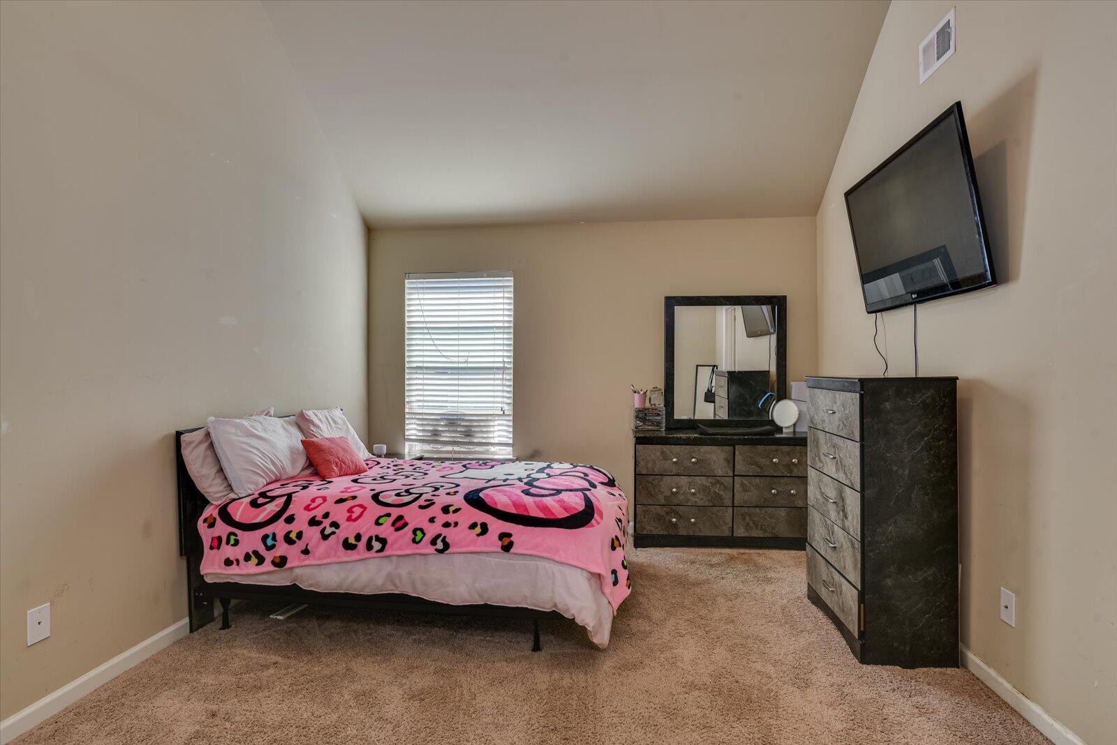 1252 Paramount Court