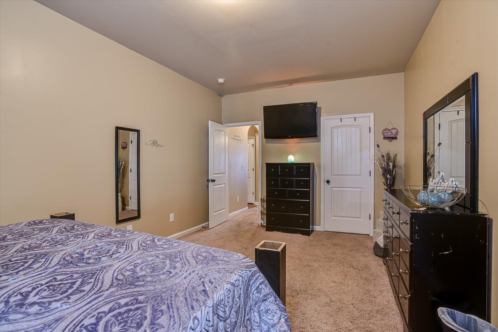 1252 Paramount Court