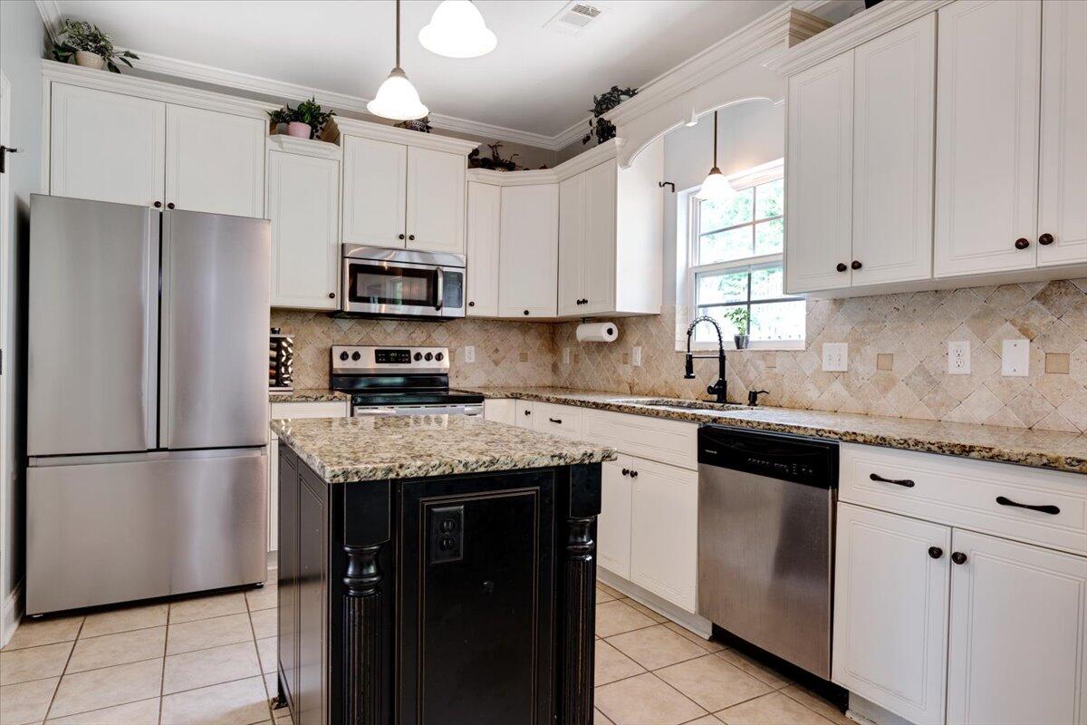 945 Watermark Drive