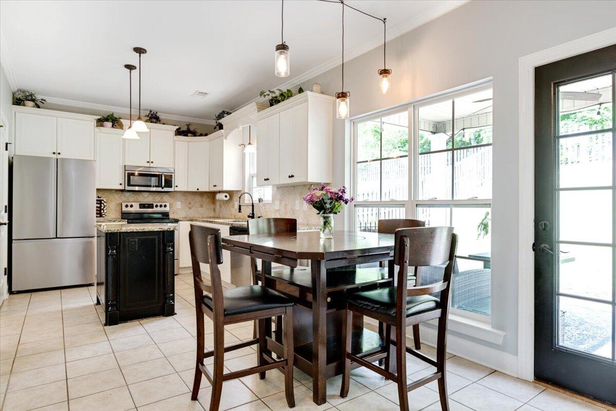 945 Watermark Drive