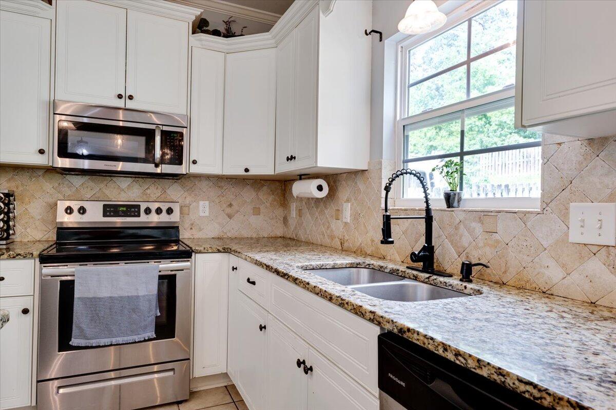945 Watermark Drive