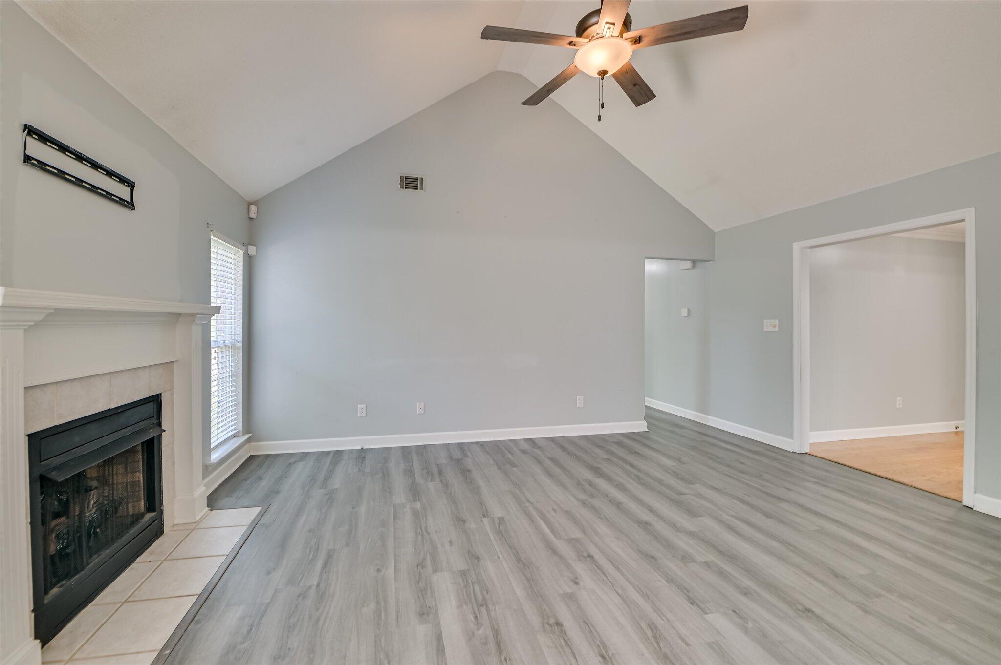 3809 Oxford Drive