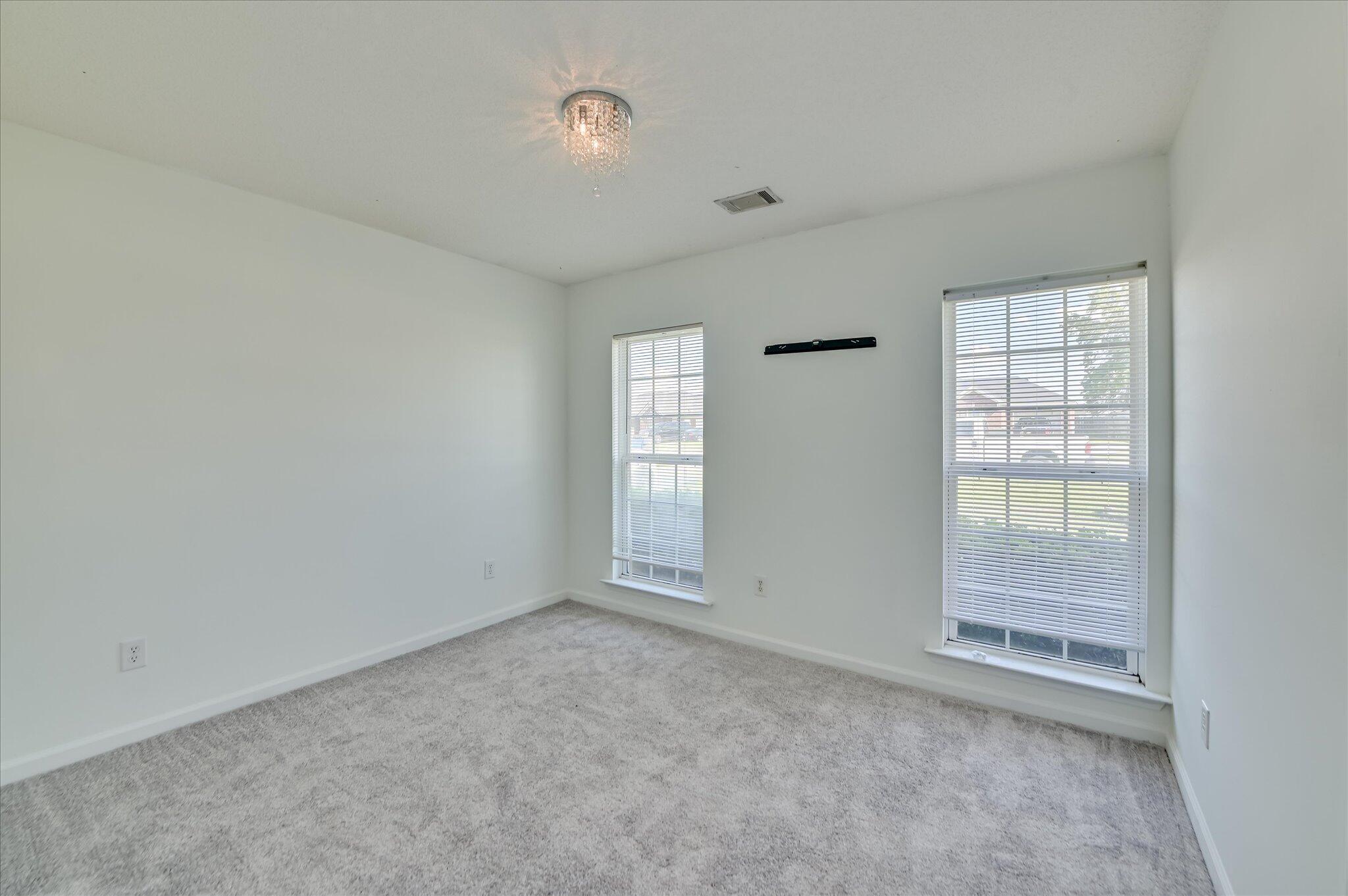 3809 Oxford Drive
