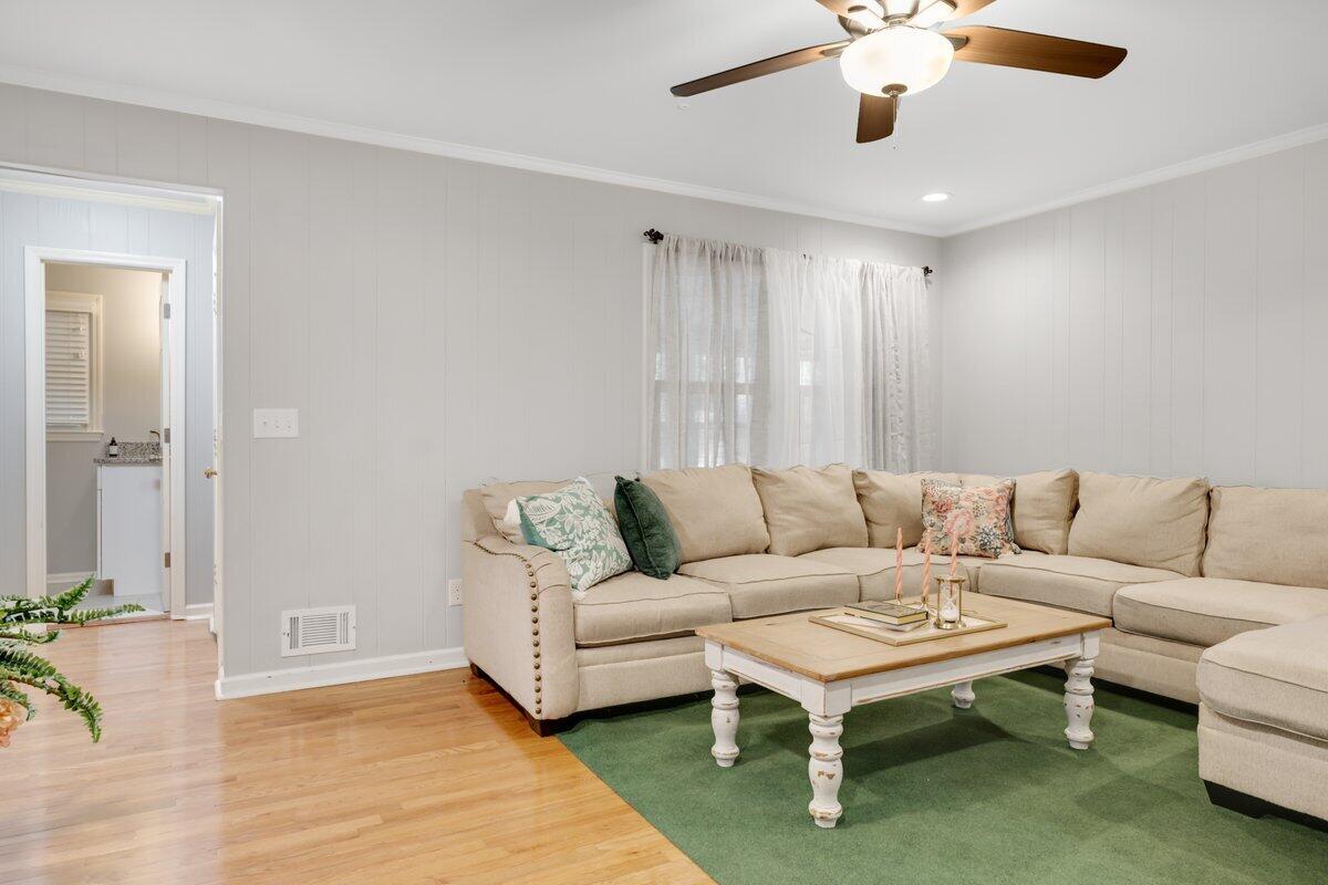984 Campbellton Drive