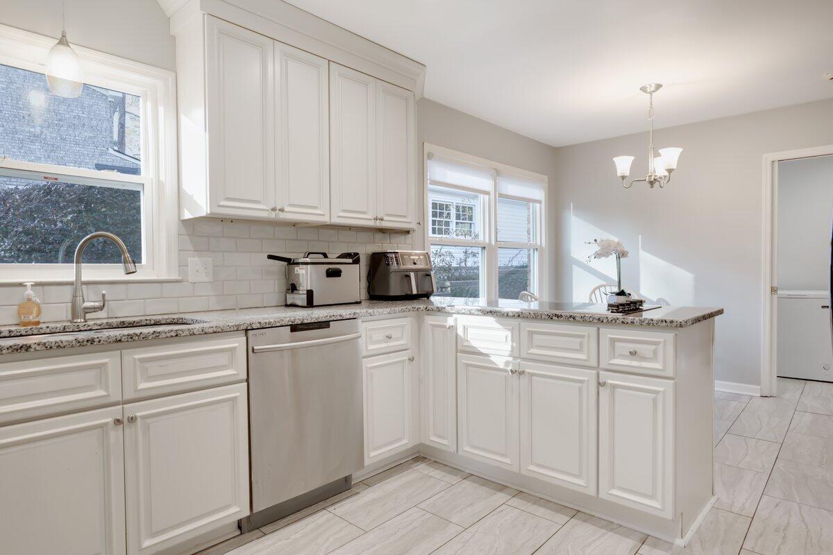 984 Campbellton Drive